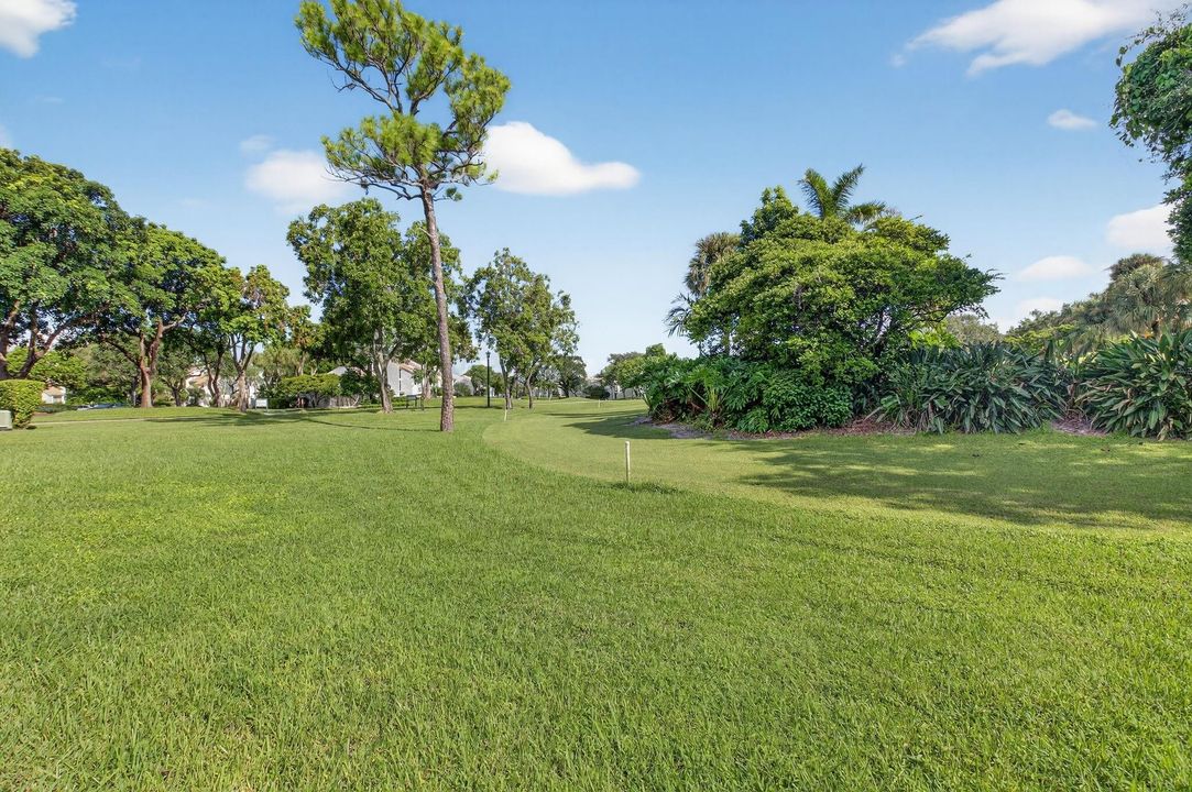 For Sale: $549,995 (3 beds, 2 baths, 1550 Square Feet)