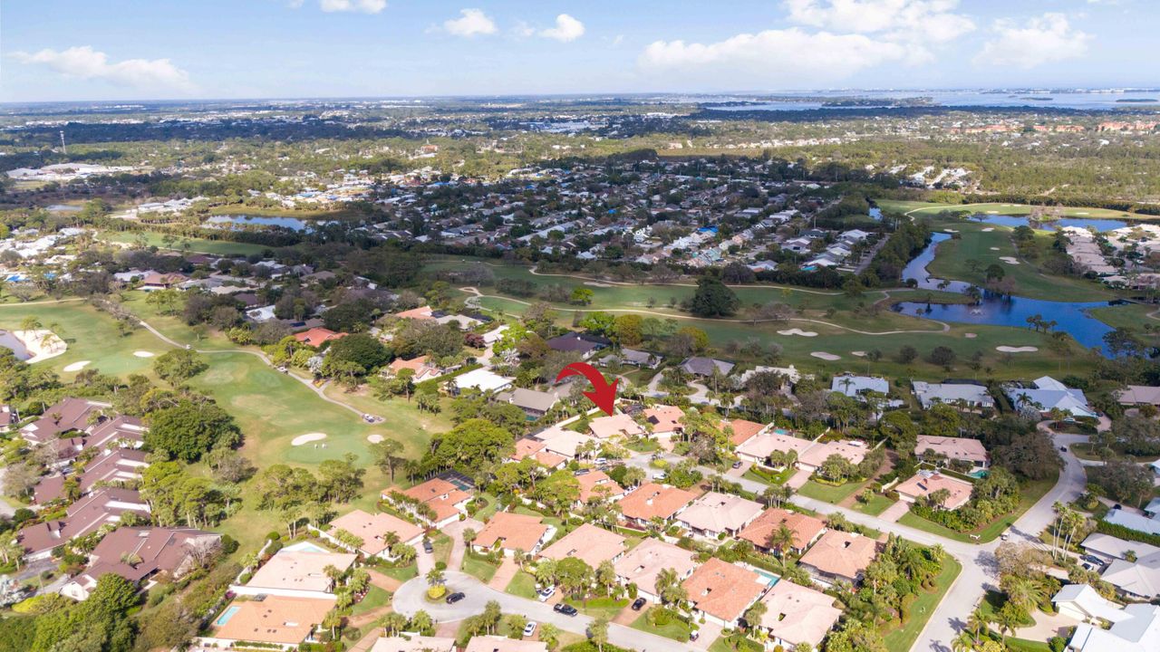 For Sale: $415,000 (2 beds, 2 baths, 1557 Square Feet)