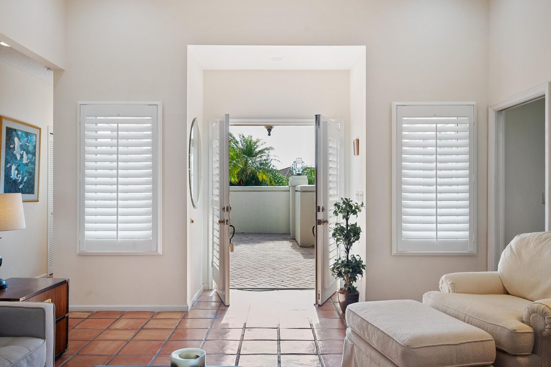 For Sale: $415,000 (2 beds, 2 baths, 1557 Square Feet)