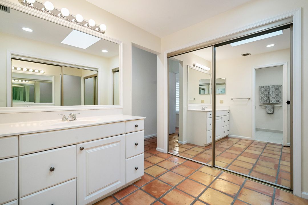 For Sale: $415,000 (2 beds, 2 baths, 1557 Square Feet)