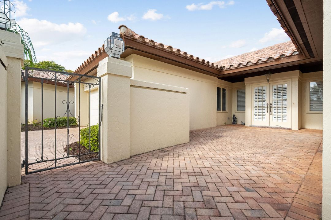 For Sale: $415,000 (2 beds, 2 baths, 1557 Square Feet)