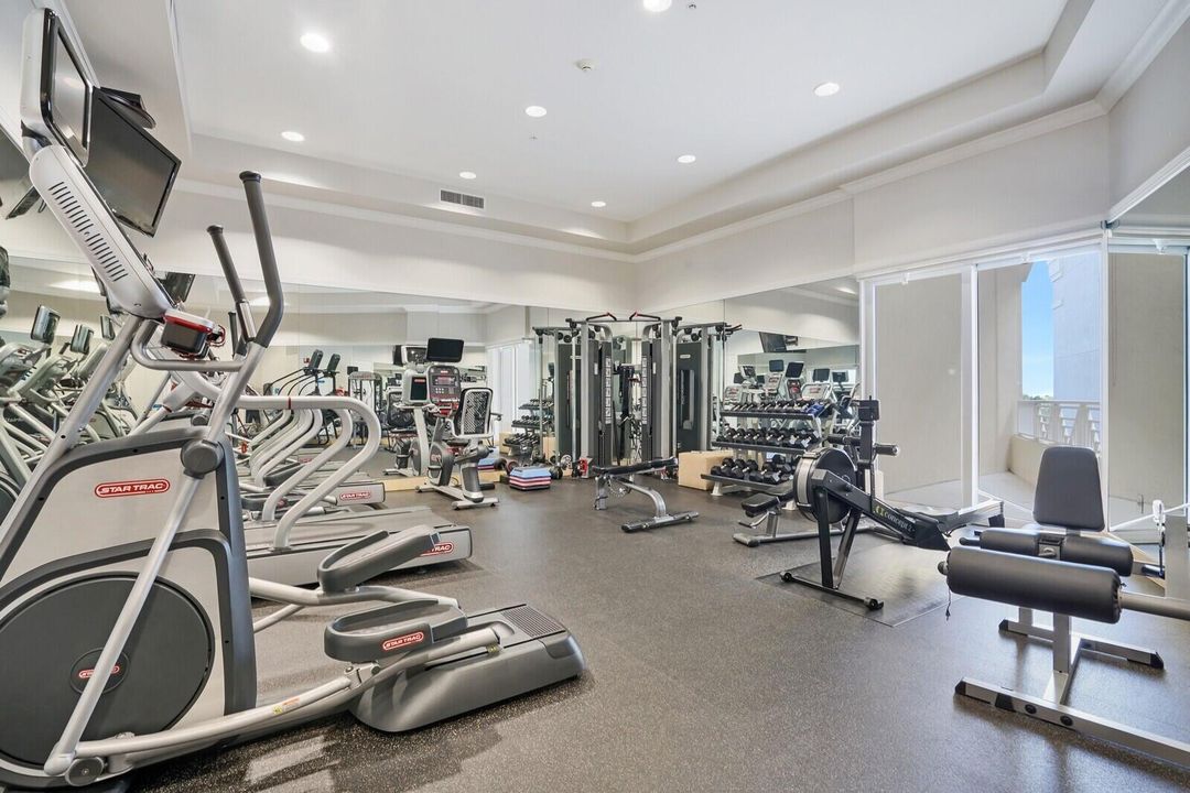 For Sale: $1,700,000 (2 beds, 2 baths, 1696 Square Feet)