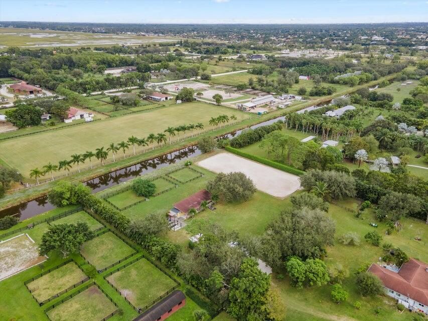 В аренду: $6,250 (4 спален, 2 ванн, 1761 Квадратных фут)