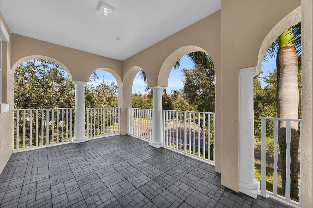 出租: $4,500 (3 贝兹, 2 浴室, 3227 平方英尺)