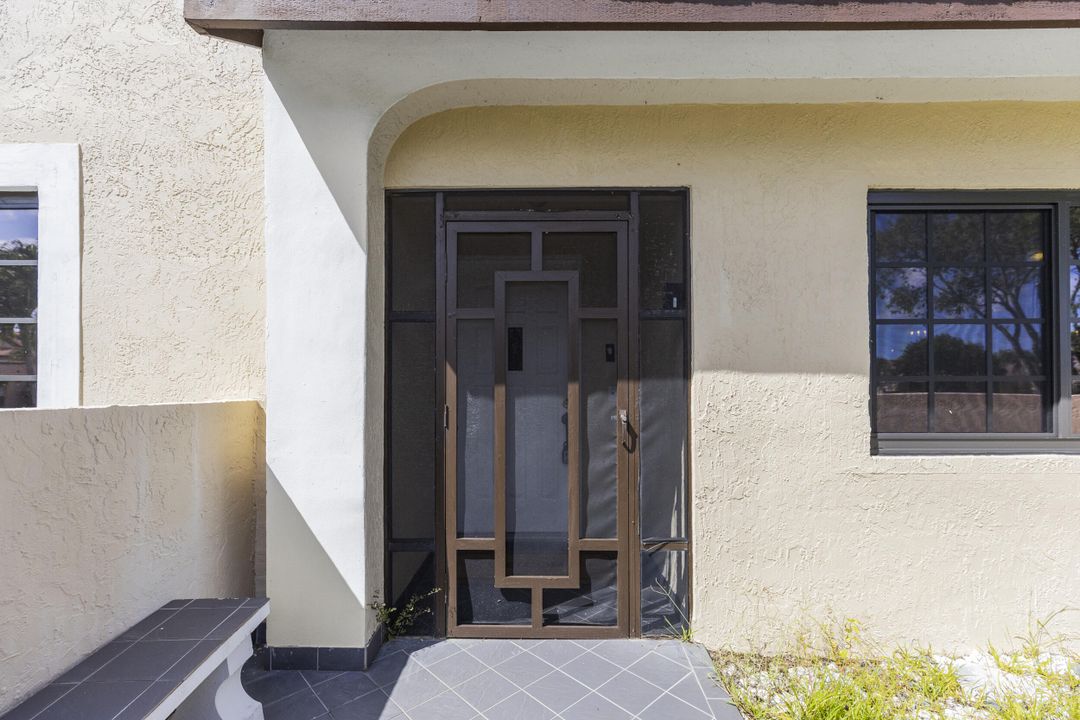 En Venta: $410,000 (3 camas, 2 baños, 1431 Pies cuadrados)