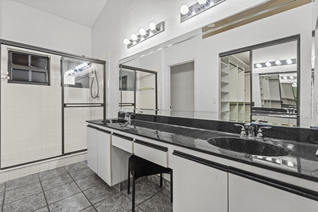 En Venta: $410,000 (3 camas, 2 baños, 1431 Pies cuadrados)