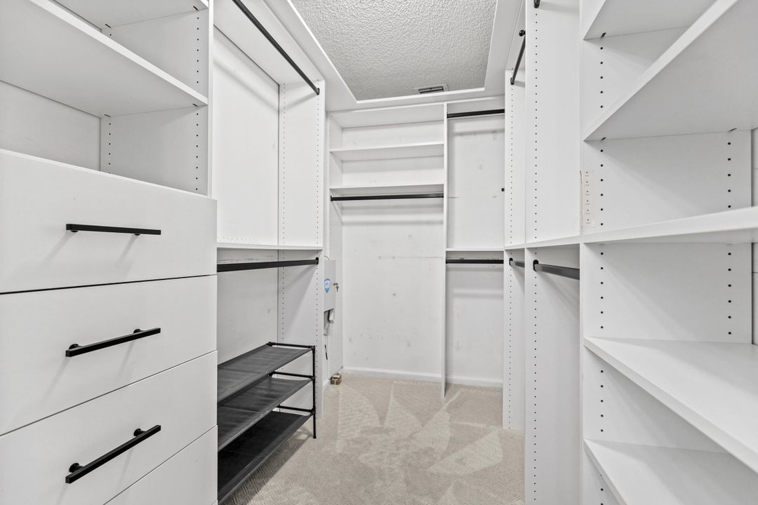 En Venta: $410,000 (3 camas, 2 baños, 1431 Pies cuadrados)