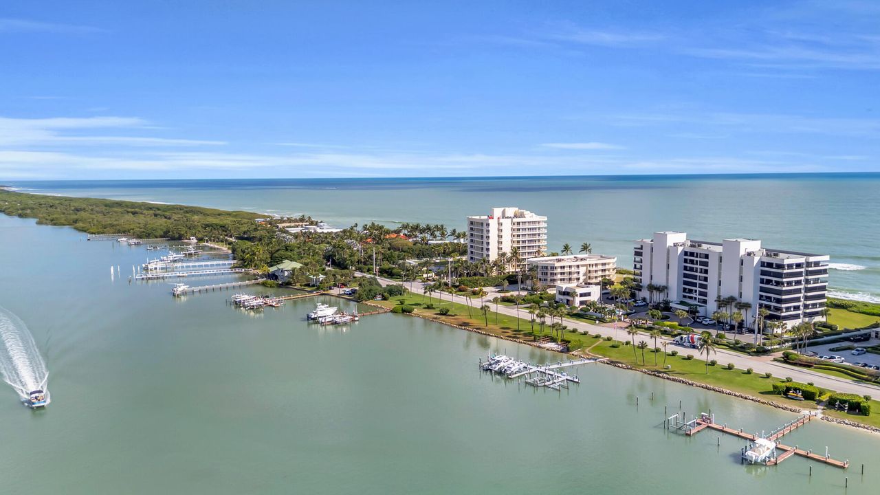 For Sale: $2,200,000 (3 beds, 3 baths, 2554 Square Feet)