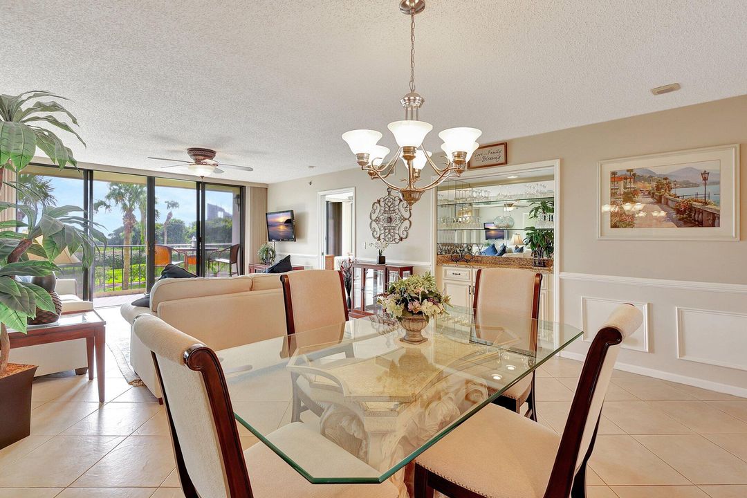 待售: $350,000 (2 贝兹, 2 浴室, 1251 平方英尺)