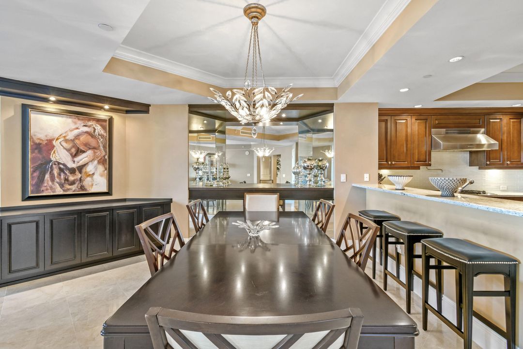 待售: $2,391,000 (3 贝兹, 3 浴室, 2818 平方英尺)