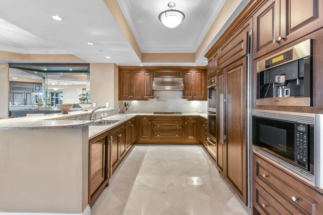 待售: $2,391,000 (3 贝兹, 3 浴室, 2818 平方英尺)