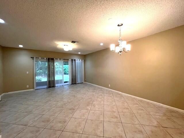 Active With Contract: $2,300 (2 beds, 2 baths, 1325 Square Feet)