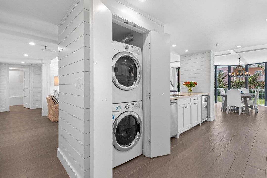 待售: $1,595,000 (2 贝兹, 2 浴室, 1745 平方英尺)