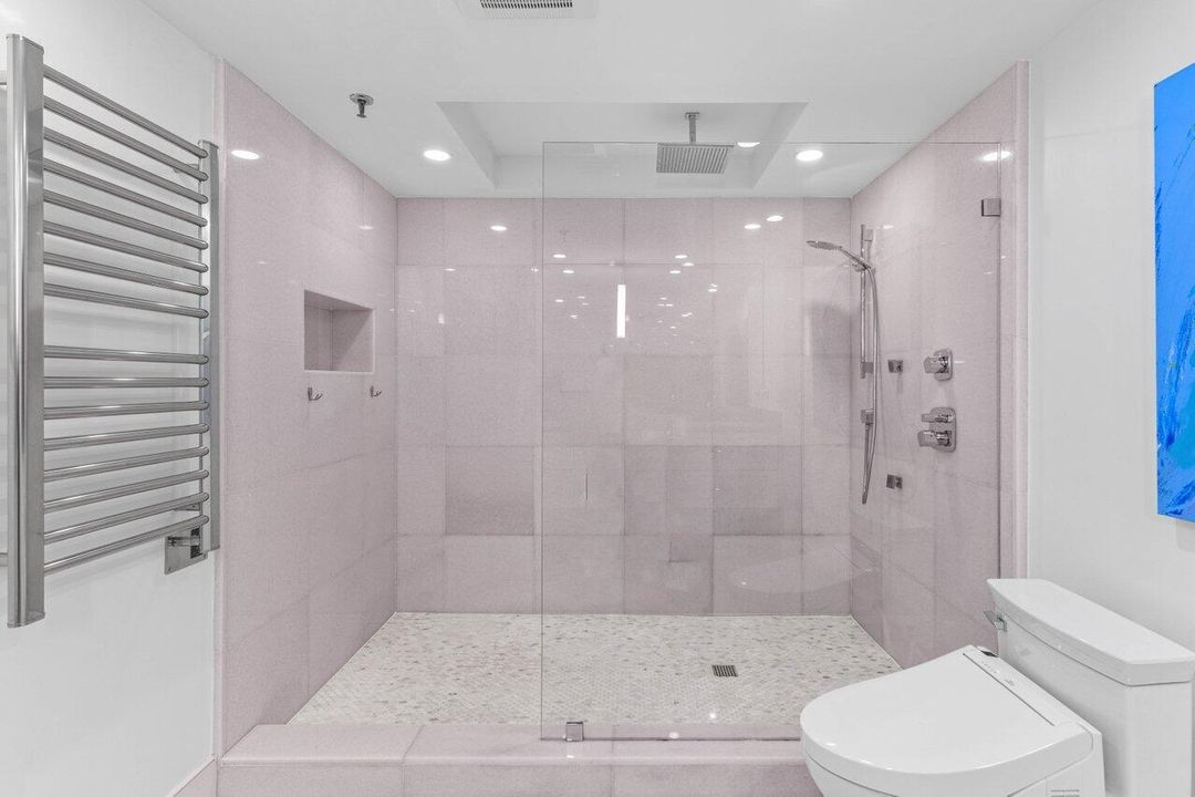 待售: $1,595,000 (2 贝兹, 2 浴室, 1745 平方英尺)