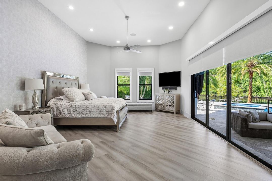 For Sale: $3,999,999 (4 beds, 3 baths, 4316 Square Feet)