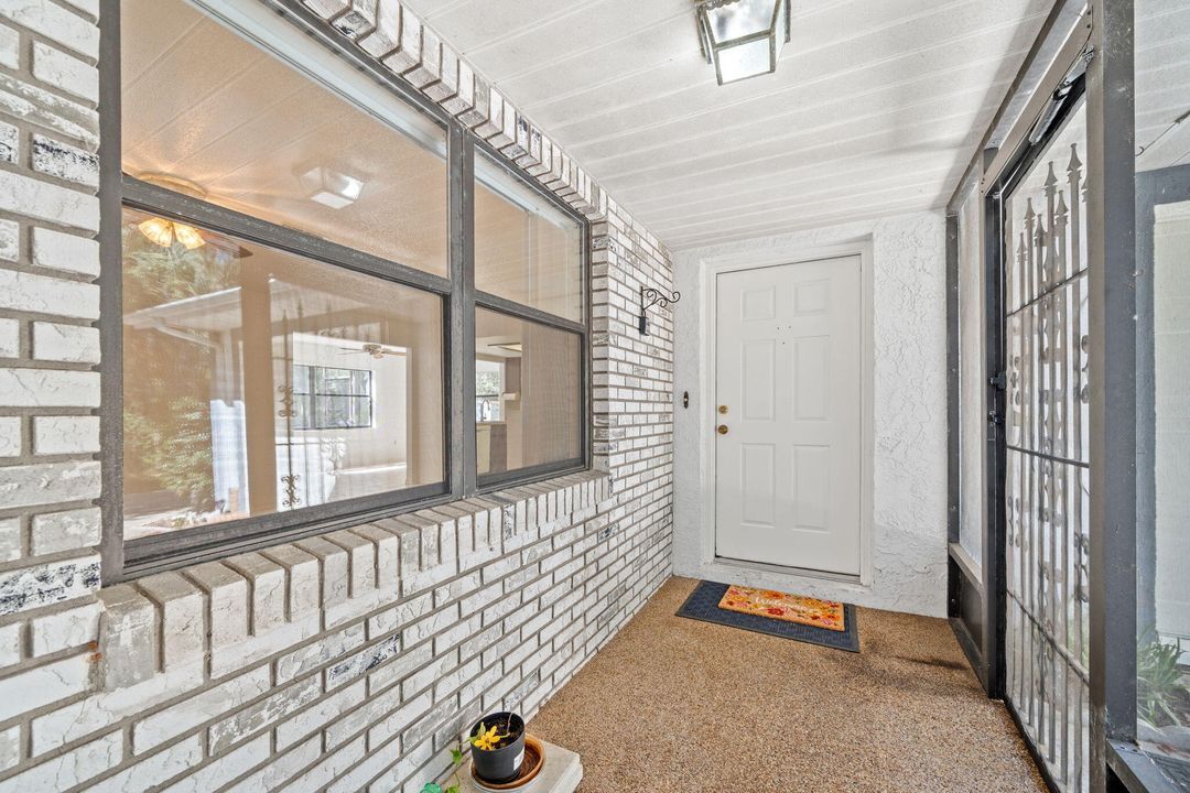 待售: $359,000 (4 贝兹, 2 浴室, 1237 平方英尺)