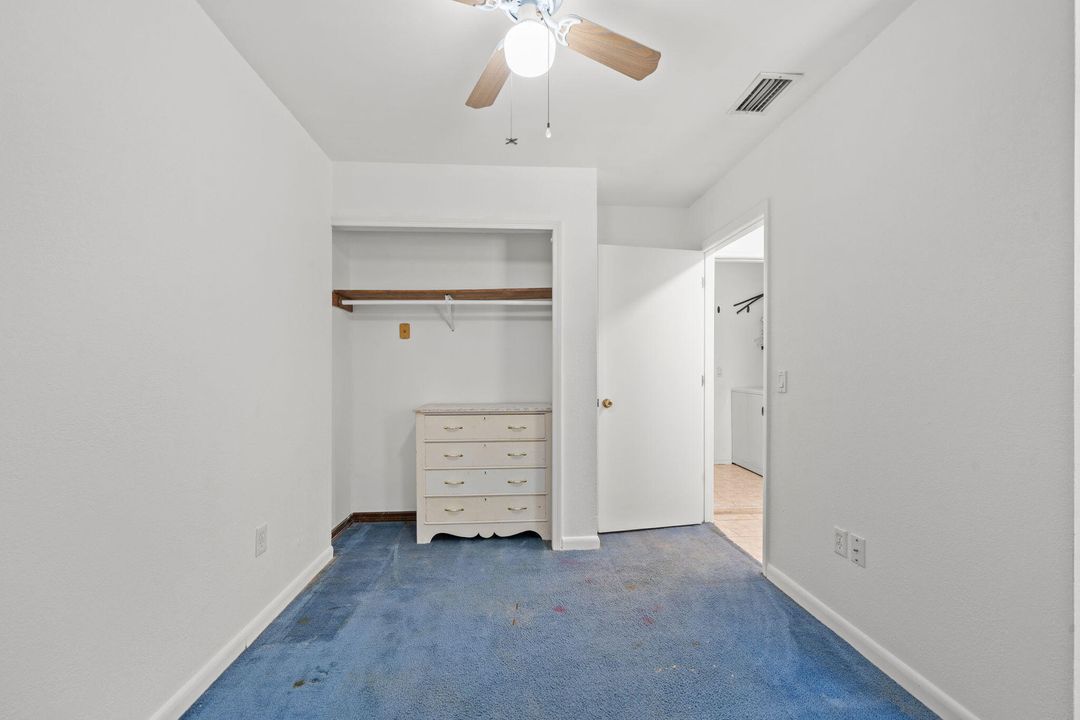 待售: $359,000 (4 贝兹, 2 浴室, 1237 平方英尺)