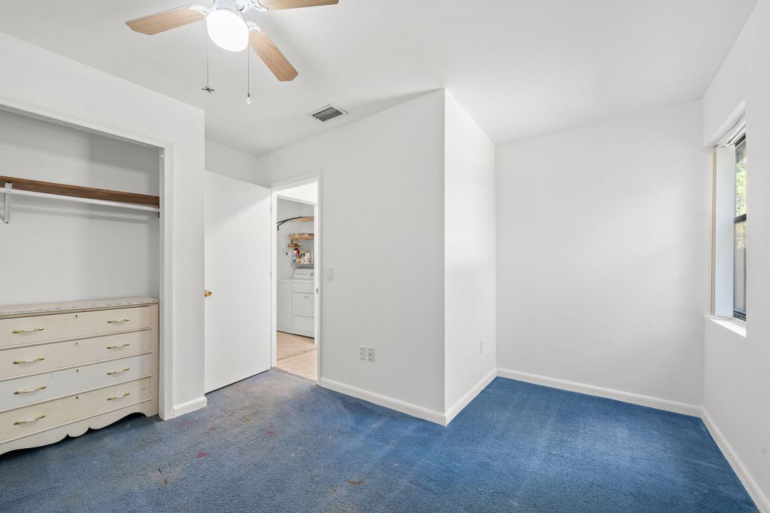 待售: $359,000 (4 贝兹, 2 浴室, 1237 平方英尺)