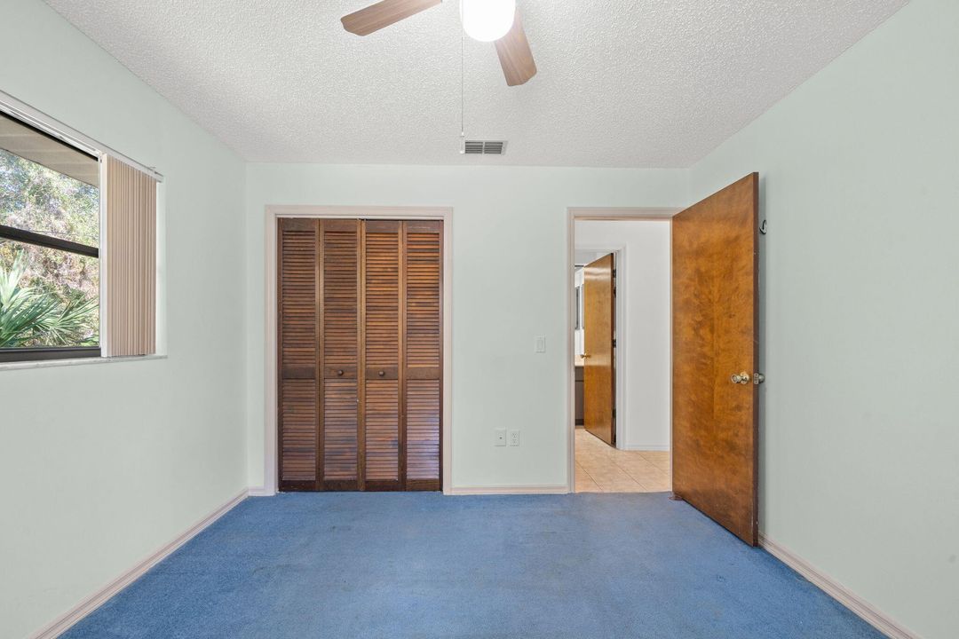 待售: $359,000 (4 贝兹, 2 浴室, 1237 平方英尺)