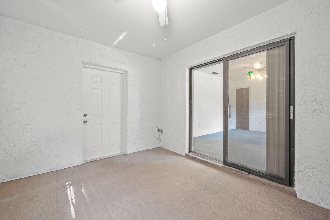 待售: $359,000 (4 贝兹, 2 浴室, 1237 平方英尺)