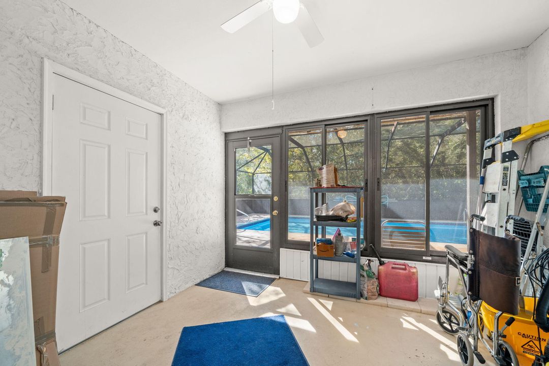 待售: $359,000 (4 贝兹, 2 浴室, 1237 平方英尺)