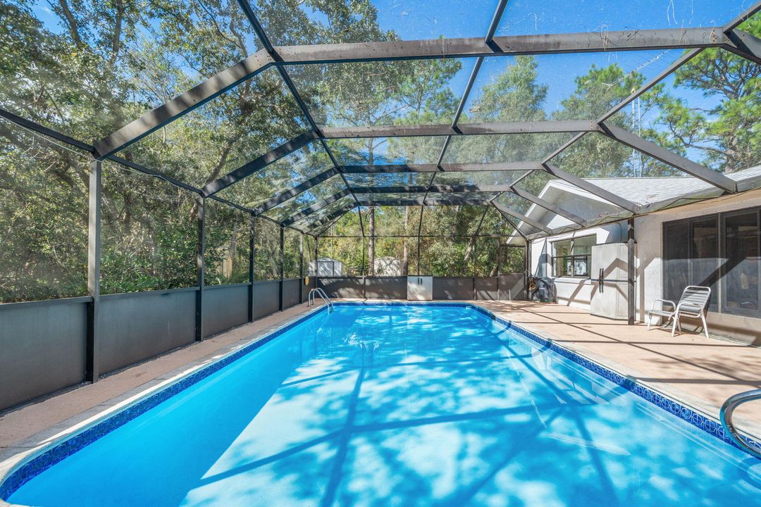 待售: $359,000 (4 贝兹, 2 浴室, 1237 平方英尺)