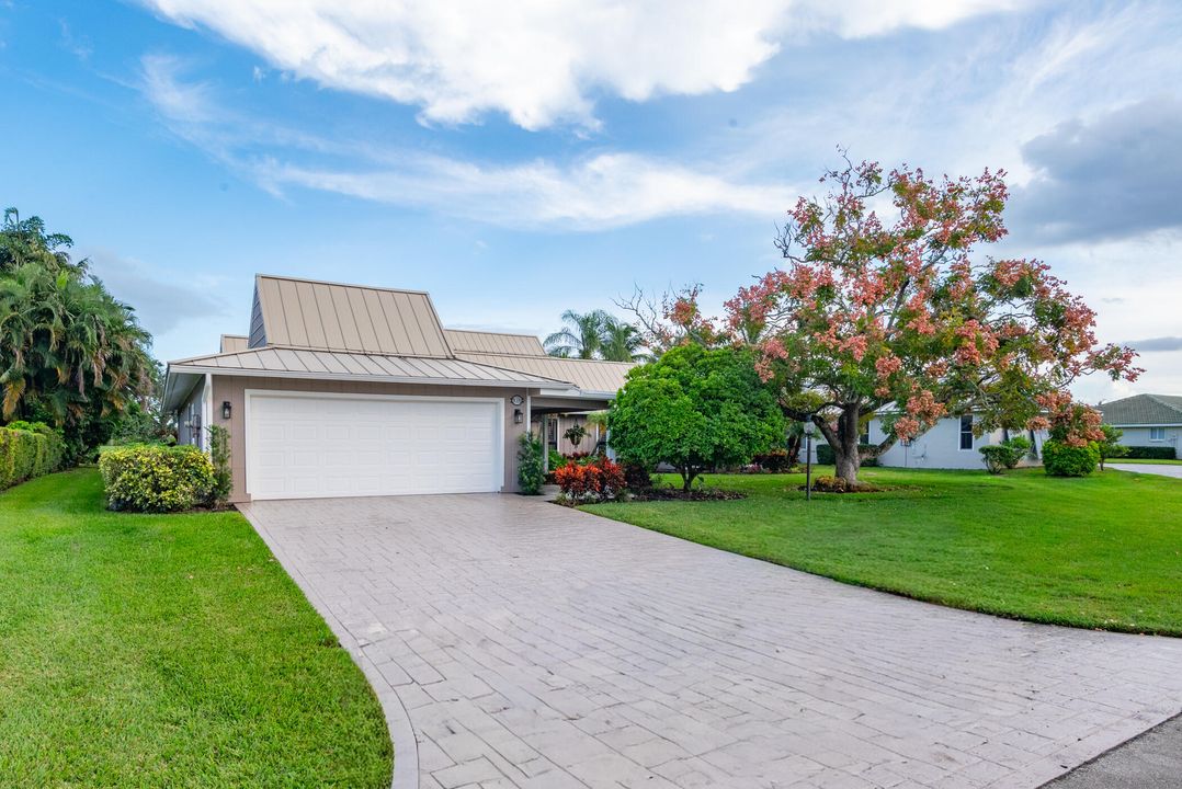 待售: $765,000 (4 贝兹, 4 浴室, 2836 平方英尺)