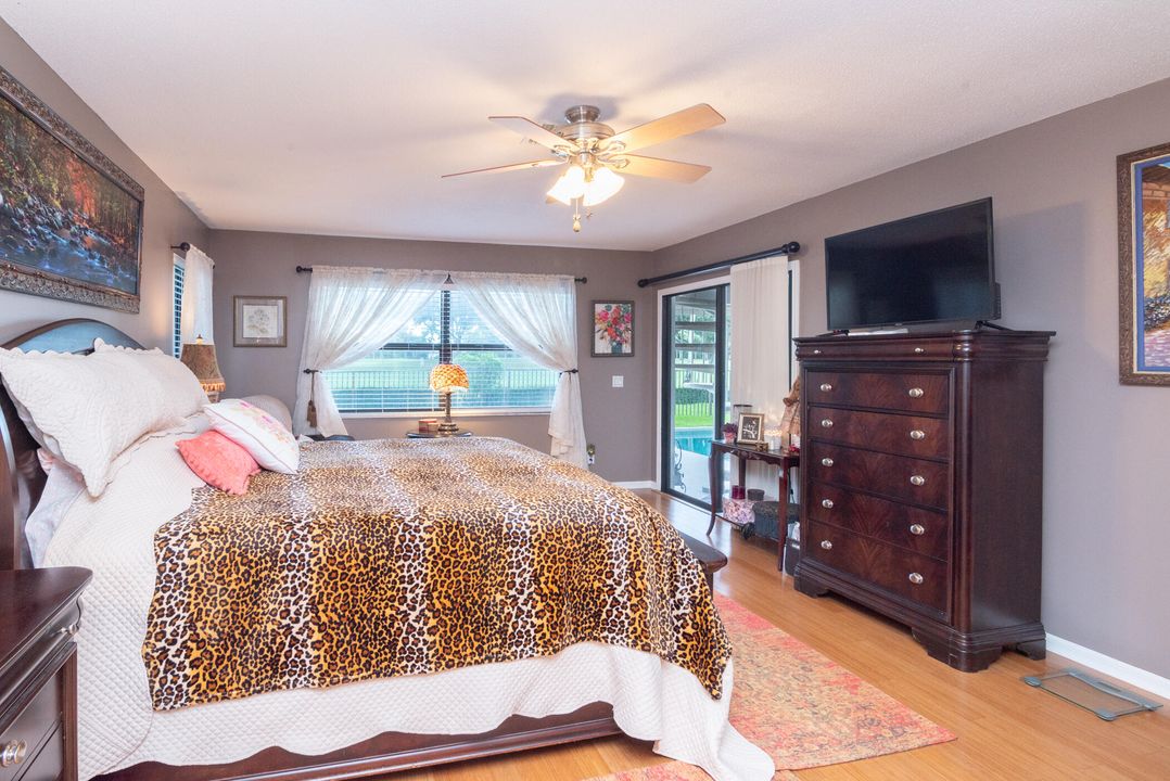 待售: $765,000 (4 贝兹, 4 浴室, 2836 平方英尺)