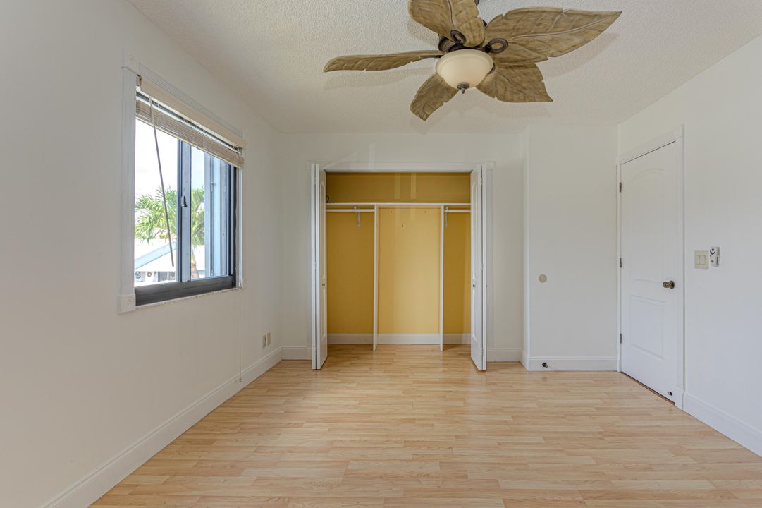 For Sale: $242,000 (2 beds, 2 baths, 1174 Square Feet)