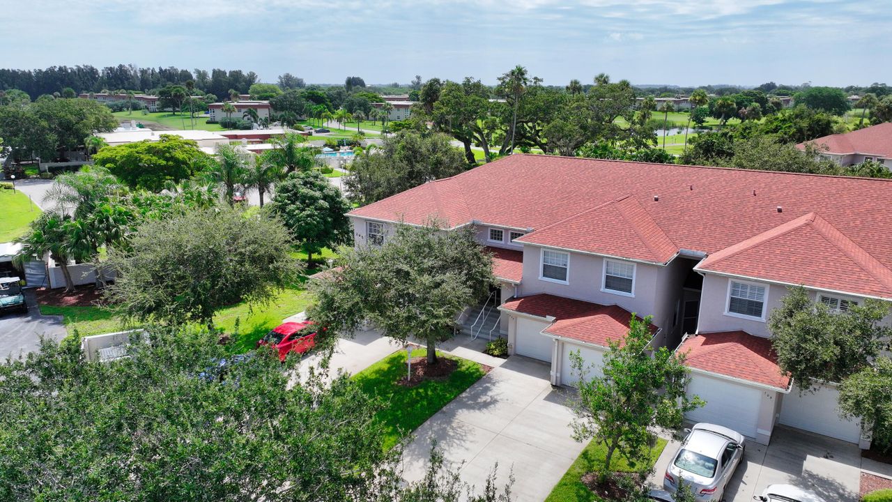 For Sale: $294,500 (3 beds, 2 baths, 1450 Square Feet)