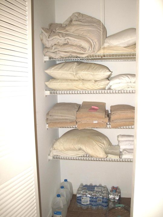 Под контрактом: $1,600 (1 спален, 1 ванн, 1068 Квадратных фут)