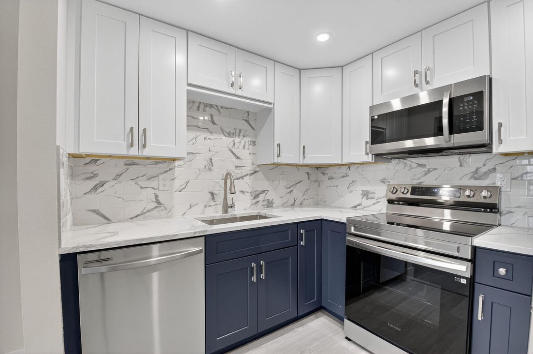 For Rent: $1,550 (1 beds, 1 baths, 760 Square Feet)