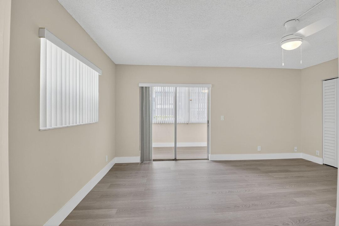 For Rent: $1,550 (1 beds, 1 baths, 760 Square Feet)