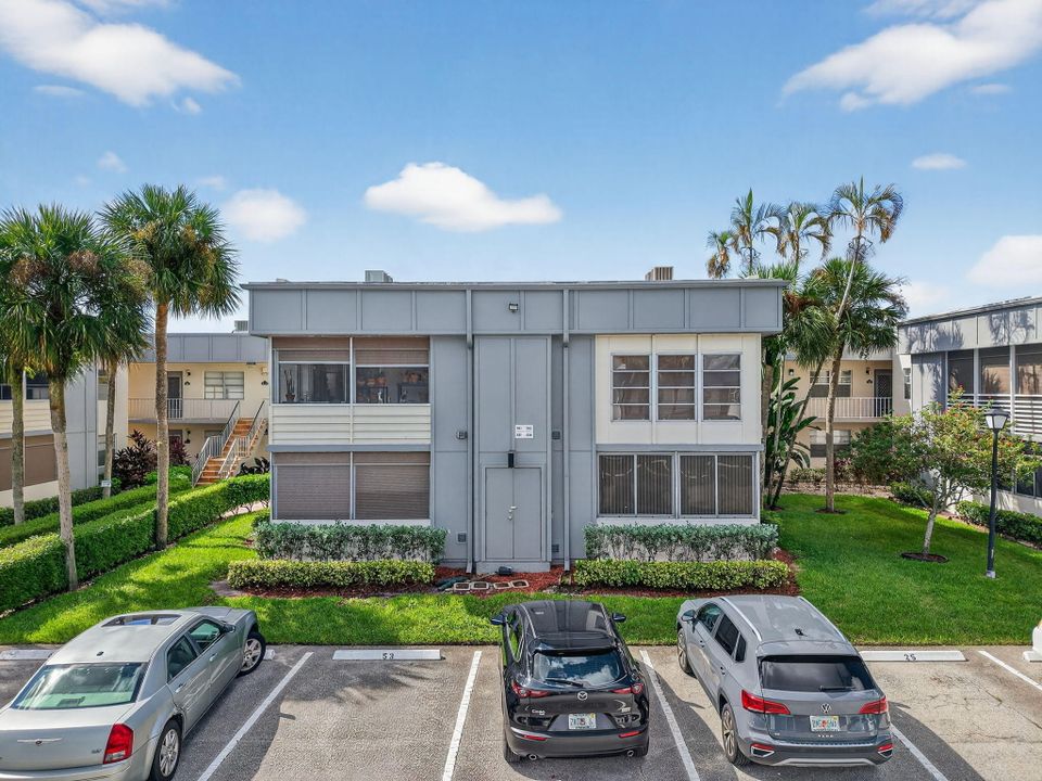 For Rent: $1,550 (1 beds, 1 baths, 760 Square Feet)