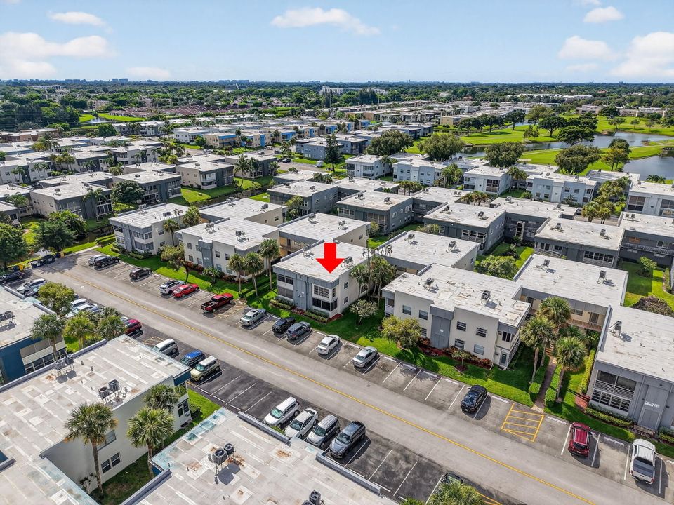 For Rent: $1,550 (1 beds, 1 baths, 760 Square Feet)