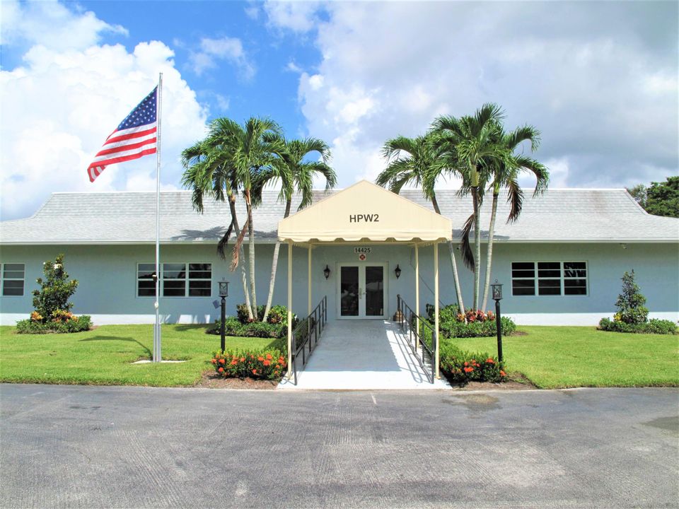 Под контрактом: $1,600 (1 спален, 1 ванн, 1068 Квадратных фут)