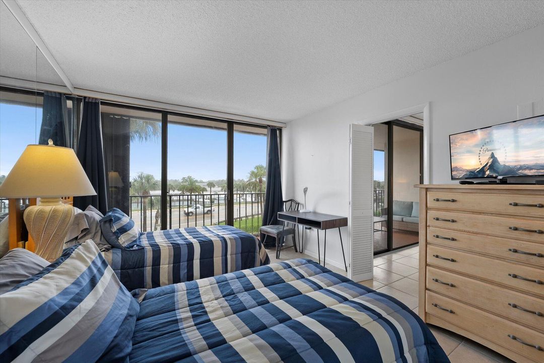 出租: $5,000 (2 贝兹, 2 浴室, 1200 平方英尺)