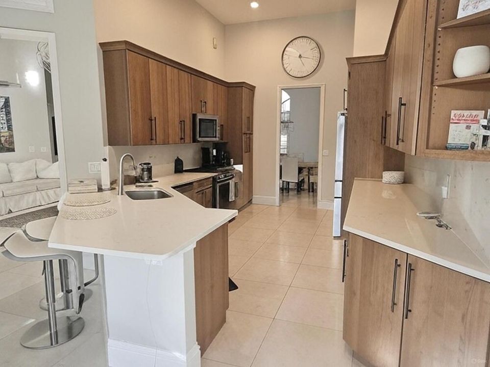 For Rent: $14,000 (4 beds, 4 baths, 3020 Square Feet)