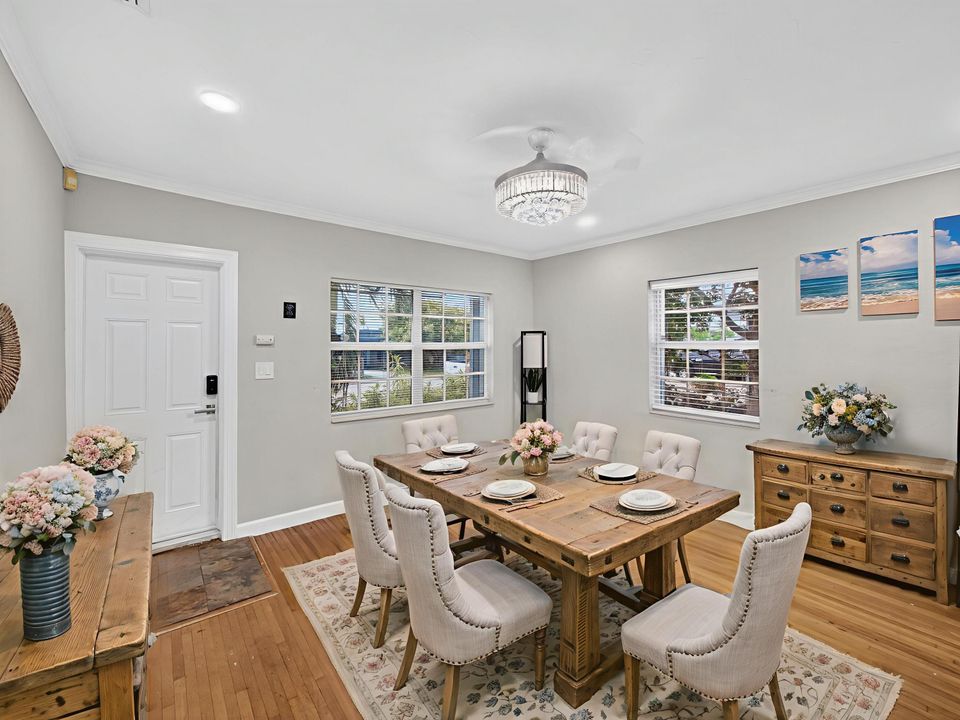 For Sale: $525,000 (3 beds, 2 baths, 1480 Square Feet)