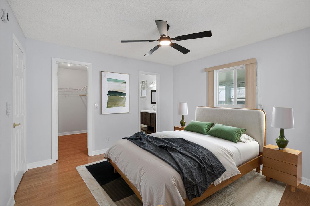 For Sale: $320,000 (2 beds, 2 baths, 1317 Square Feet)