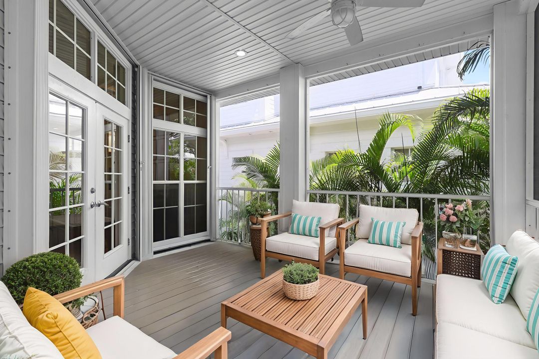 For Sale: $2,497,000 (4 beds, 2 baths, 2041 Square Feet)