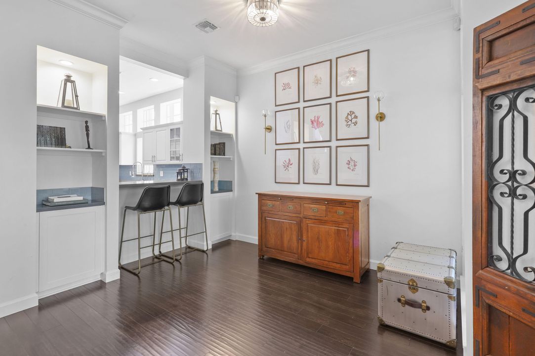 For Sale: $2,497,000 (4 beds, 2 baths, 2041 Square Feet)