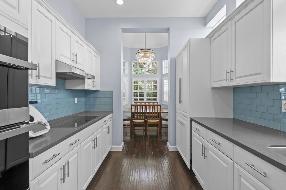 For Sale: $2,497,000 (4 beds, 2 baths, 2041 Square Feet)