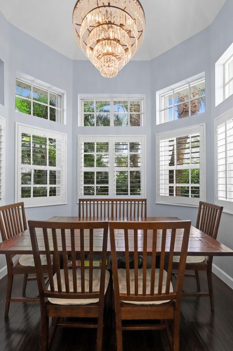 For Sale: $2,497,000 (4 beds, 2 baths, 2041 Square Feet)