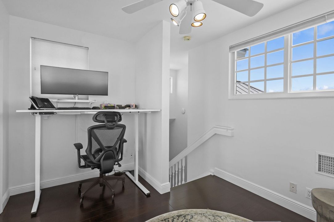 For Sale: $2,497,000 (4 beds, 2 baths, 2041 Square Feet)