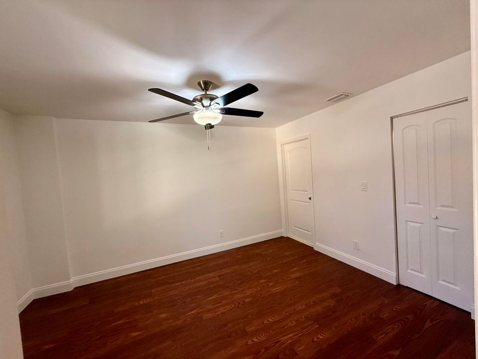 For Rent: $2,250 (2 beds, 2 baths, 912 Square Feet)