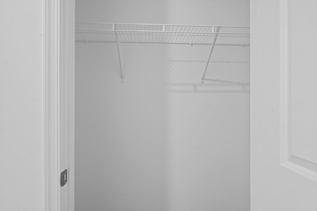 出租: $3,200 (3 贝兹, 2 浴室, 1550 平方英尺)