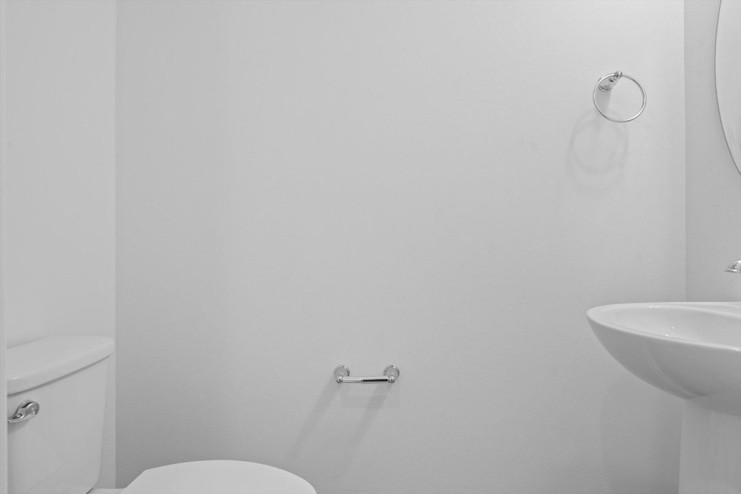 出租: $3,200 (3 贝兹, 2 浴室, 1550 平方英尺)