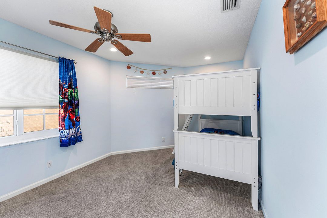 En Venta: $635,000 (3 camas, 3 baños, 2054 Pies cuadrados)