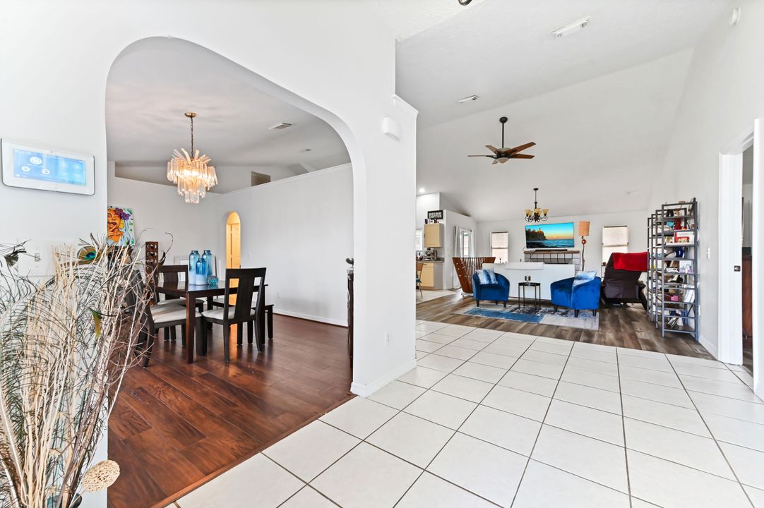 For Sale: $469,900 (5 beds, 2 baths, 2678 Square Feet)